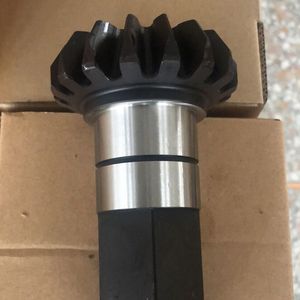 Customized OEM Crown Bevel Pinion Straight Spiral Helical Spline Shaft External Grinding Teeth Spur Worm Drive Gear