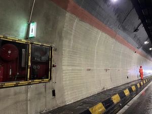 270lpm 90kw High Pressure Water Equipment for Tunnel Interior Cleaning