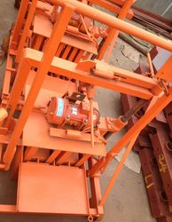 Small Mobile Block Making Machine (QMR2-45)