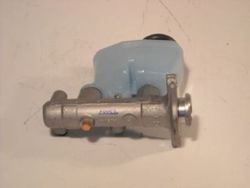 Brake Pump Booster Master Cylinder for Toyota Hilux Pickup Brake Master Cylinder