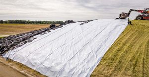 White/Black Panda Film Silage Bunker Cover for Silage Storage
