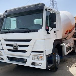 Sinotruk HOWO 6X4 10 Wheelers 375HP Mixing Truck