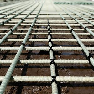 Low Price High Strength Rod Durable Fiberglass Rebar Corroision Resistant FRP Solid Rebar with Thread for Construction