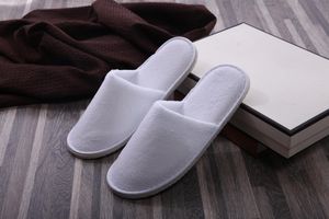 Luxury 4 Star Hotel White Disposable Embroidery Velvet Hotel Slippers