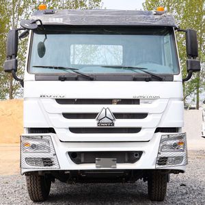 Heavy Duty Sinotruck HOWO 6X4 10 Wheeler 420 Horsepower Tractor Head Truck