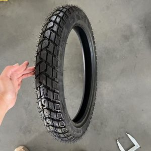 Electric Scooter Tires, 3.00-18 Non-Slip Vacuum Tires, Comfortable and Wear-Resistant, Puncture and Tear Resistant, Motorcycle Wheel Aessories