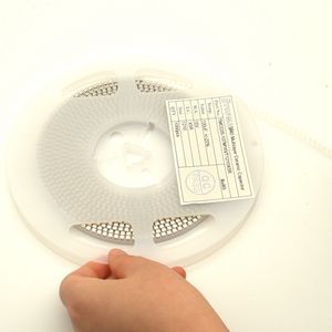 High-Quality 50V SMD Mlcc Chip Capacitor for Electronics