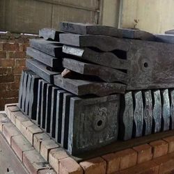 Customizable Impact-Resistant Liner for Large Rod Mills