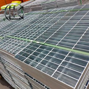 Factory Supply Wear Resistant Galvanized Welded Steel Grating for Parking Lots