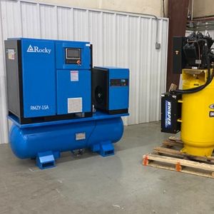 Portable Industrial Rotary Screw Air Compressor Energy Saving Screw Compressor with Air Dryer and Tank
