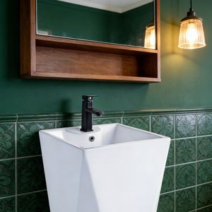 Free Standing Ceramic Wash Basin Bathroom Pedestal Sink
