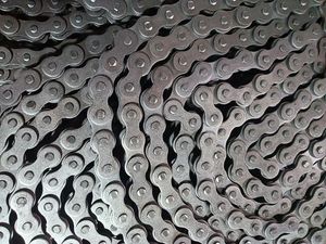 Standard Stainless Steel Roller Chain Industrial Transmission 160- 1r 200-1r 160h -1r 04b-1 Cadena De Rodillos 12b-2 120-1 24A-1 240-1 40A-2