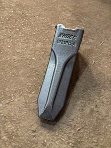 Rock Bucket Teeth Forging Tooth Replacement for PC2000 Excavator Bucket