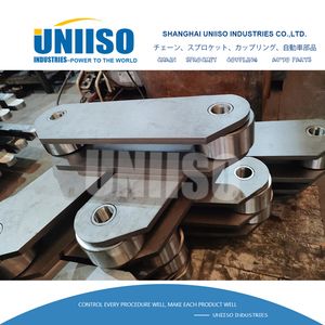 Heavy-Duty 400mm Pitch Conveyor Chain for Industrial Use