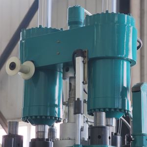 Lanbao Vertical Rubber Injection Molding Machine, Servo Hydraulic Automatic Rubber Injection Vulcanizing Press for Silicone LSR EPDM Auto Parts Machinery