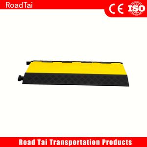 5 Channel Heavy Duty Cable Protector Ramp for Construction Sites