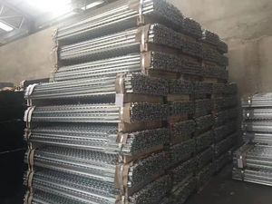 1.33lbs 6 FT 8FT 10FT Green Painted Studded T Post for Farm 1.25 Lb/FT 5.5FT Green Color Powder Coated USA Type Studded T Post