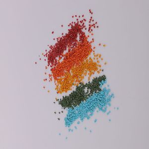 Flame-Retardant Fiber Masterbatch Pet Color Masterbatch for Spinning DTY, FDY and Yarns