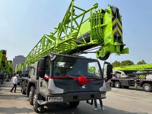 Zoomlion 25 Tons Truck with Crane for Sale China