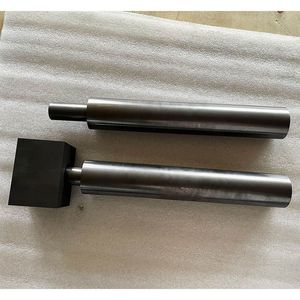 Customized High Purity Graphite Rod High Temperature Resistant Electrode Graphite Rod for Machinery Smelting Heated Carbon