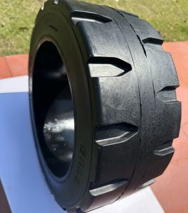 Consistent Quality High Abrasion Resistance Pob Tire for Trailers
