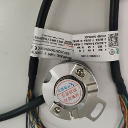 Adk 35mm Hollow Incremental Rotary Encoder 5V Abzuvw 4p 2500PPR Servo Motor