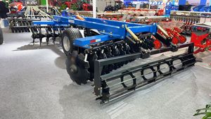 1bz-2.5m Agriculture Machine 24PCS Plate Heavy Duty Disc Harrow