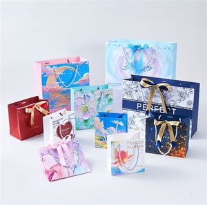 Custom Printed Luxury Paper Bags with Ribbon for Gifts