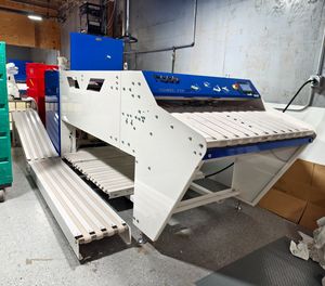 Automated Industrial Laundry Folding Machine Folder for Hotel Linen Towels