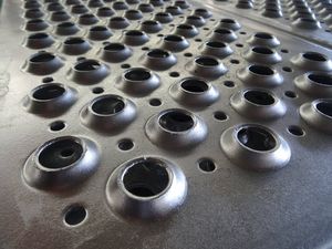 Anti-Slipping Panel Perforated Metal Mesh for Industrial Protection