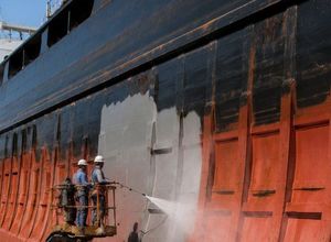 High Pressure Water Cleaning Machine for Ship Deck and Hull Descaling Derusting