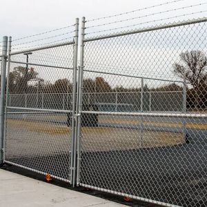 Diamond Wire Mesh Chicken Fence PVC Black Coated Galvanized Chain Link Fence