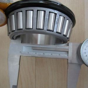 Bearing Factory China Sealed Roller Bearing 32215 Tapered Roller Bearing