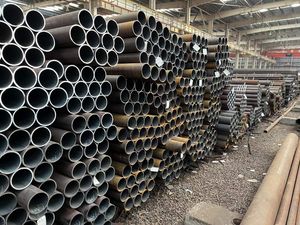 ASTM A36 A53 A192 Q235 Q235B 1045 Sesmless Pipe Hot Rolled Welded or Seamless Rectangular Round Carbon Steel Pipe for Oil and Gas Pipeline Construction