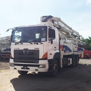 Hino 700 47m Concrete Boom Pump Truck Mounted Used Concrete Pumping Truck for Construction
