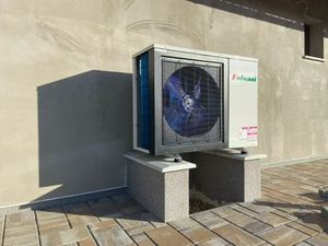 Enlarge Heat Exchanger WiFi 13.9kw Air to Water DC Inverter Heat Pump