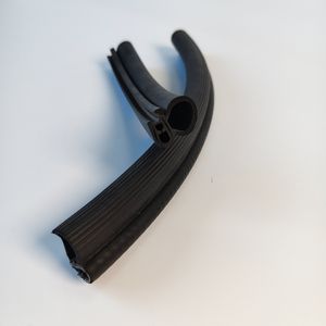 Solid EPDM Rubber Seal Gasket Profile Strip with Side Bulb for Auto