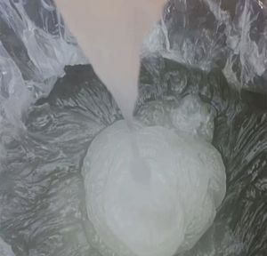 SLES 70% Sodium Lauryl Ether Sulfate AES Industrial Grade Anionic Surfactant for Laundry Detergent & Dishwashing Liquid
