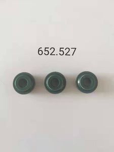 High Quality Auto Engine Parts FKM OEM 652.527 Valve Stem Oil Seals
