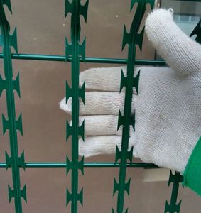 High Quality PVC Coated Welded Razor Mesh