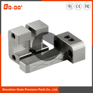 Linda: CNC Machining/Machined/Machinery Part, Mold Components