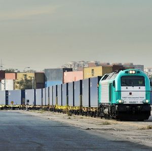Railway / Trucking DDP Freight Forwarder Services Door to Door China to United Kingdom
