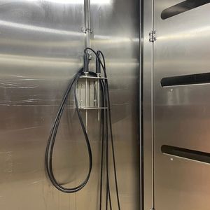 Smart Low-Temperature Meat Defrosting Unit for Efficient Thawing