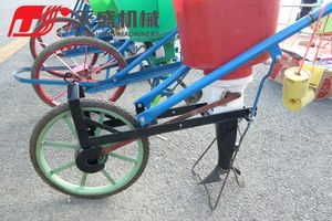 New Hot-Sale Factory Direct Sale Price Hand Grain Drill Planter Corn Wheat Planter Seeder