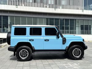 212 Classic Retro Design Military Heritage Lightweight SUV